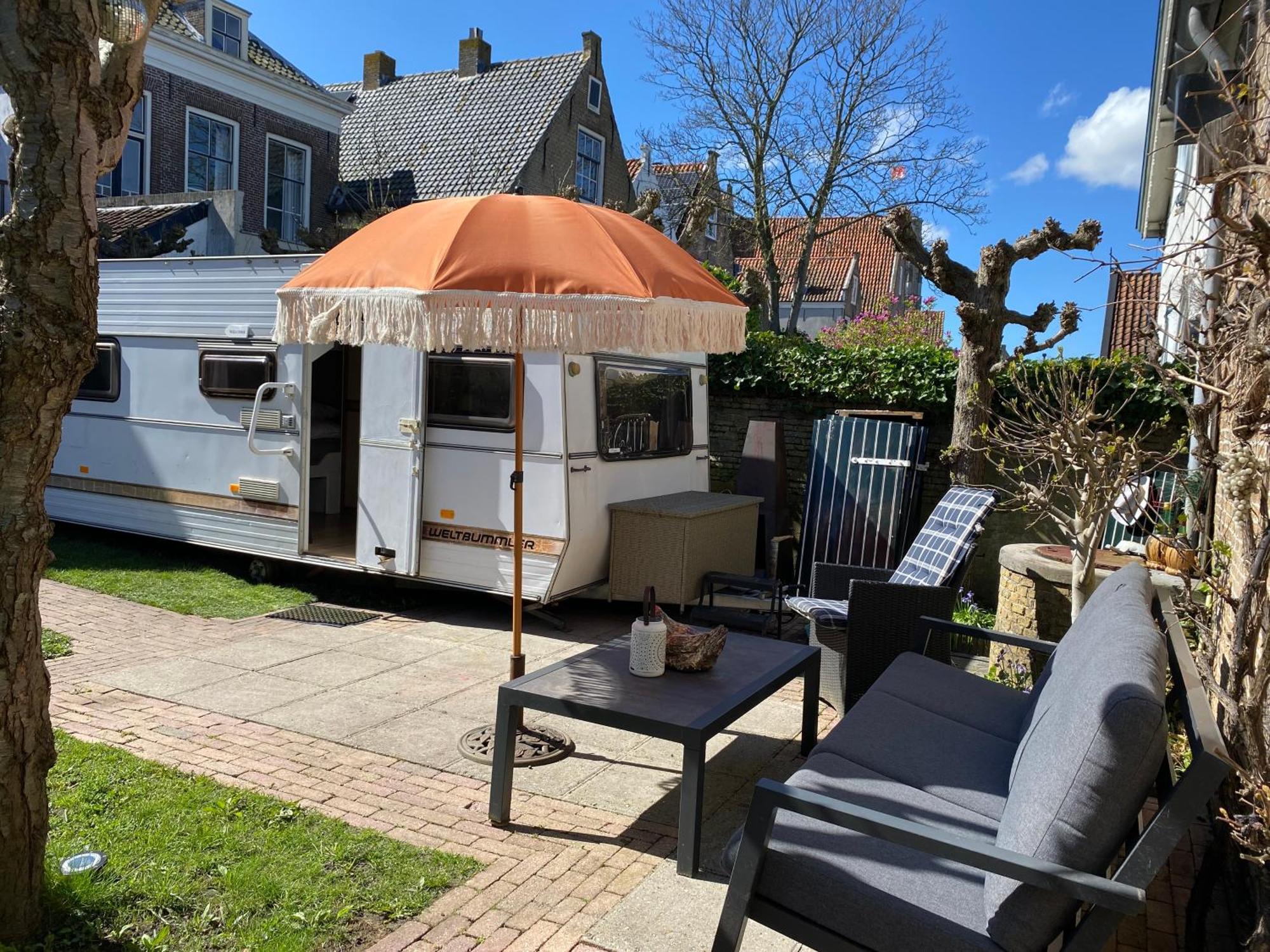 Caravan Stadstuin Goedereede Let Op De Badkamer Moet Met Andere Gasten Gedeeld Worden Buitenkant foto